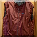 H02. Men's Patagonia vest.